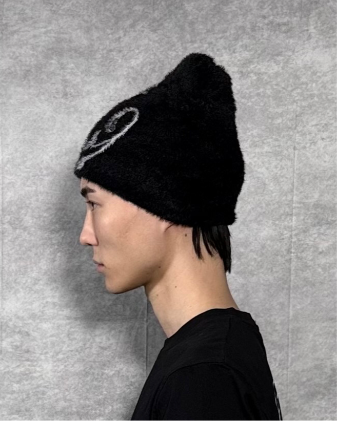 WHITE CRESCENT FUR BEANIE