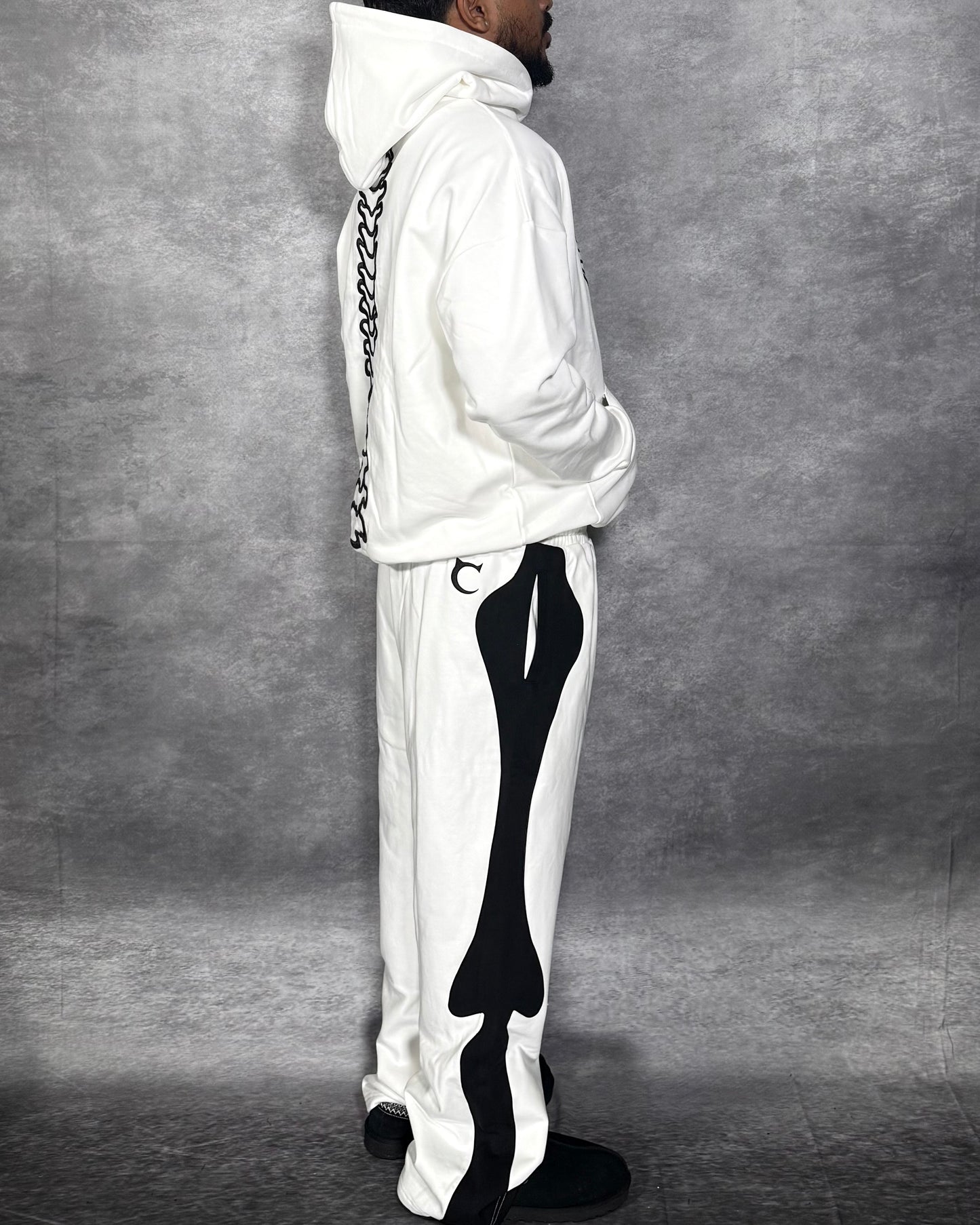 ETERNAL AFFECTION BONE SWEATPANTS - WHITE