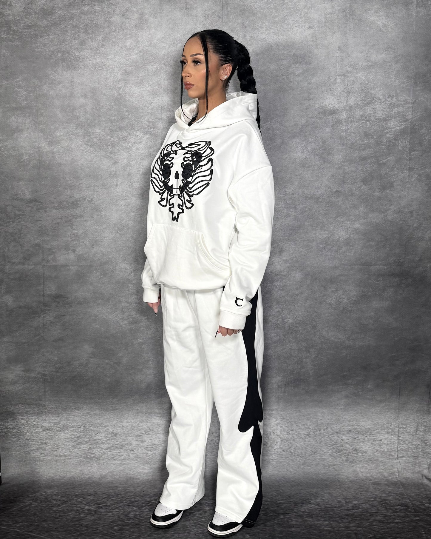 ETERNAL AFFECTION BONE HOODIE - WHITE