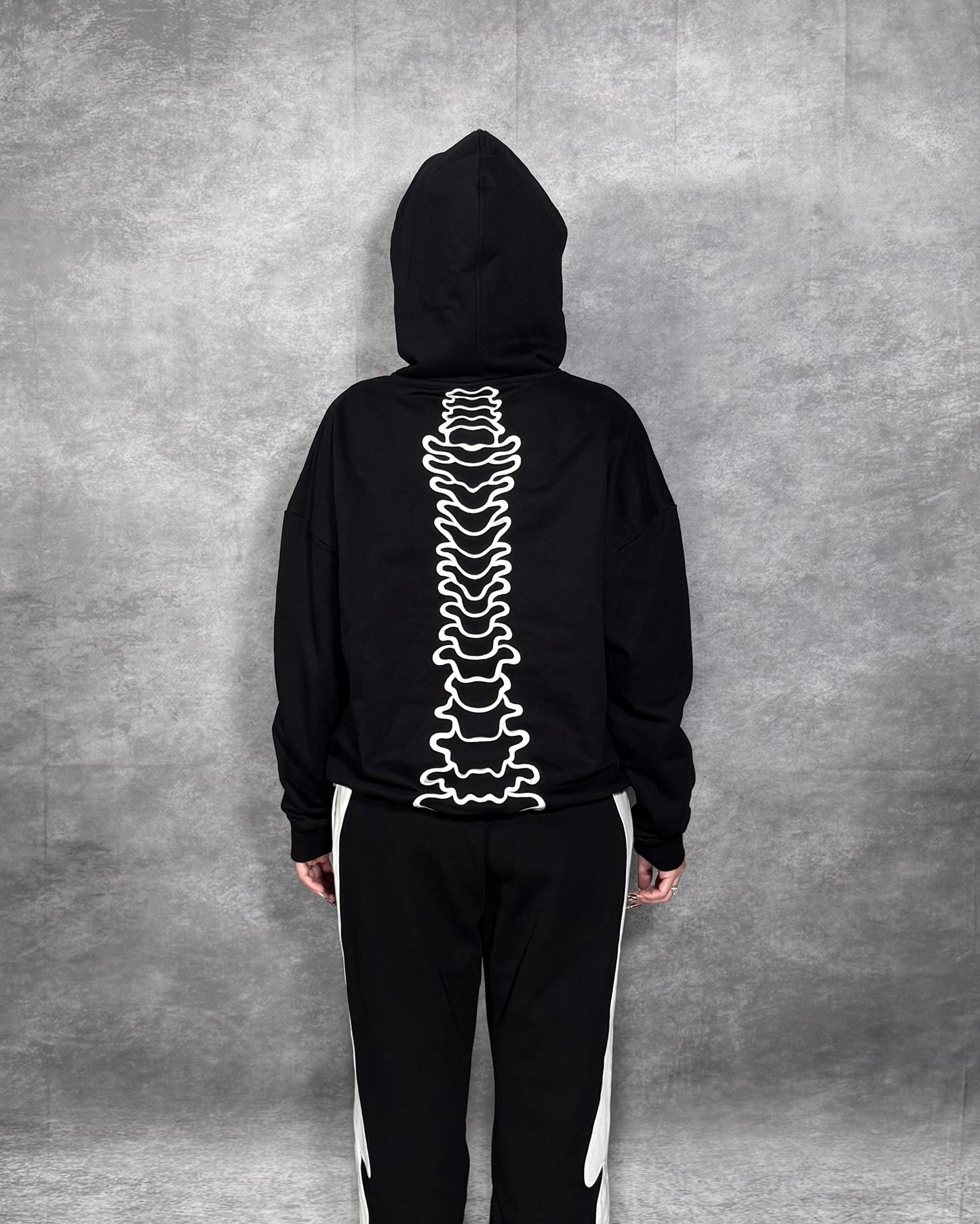 ETERNAL AFFECTION BONE HOODIE - BLACK