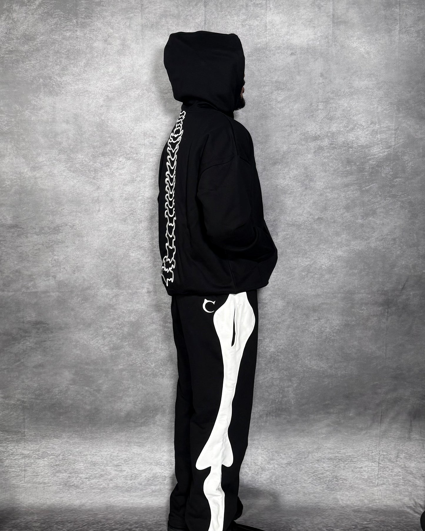 ETERNAL AFFECTION BONE HOODIE - BLACK