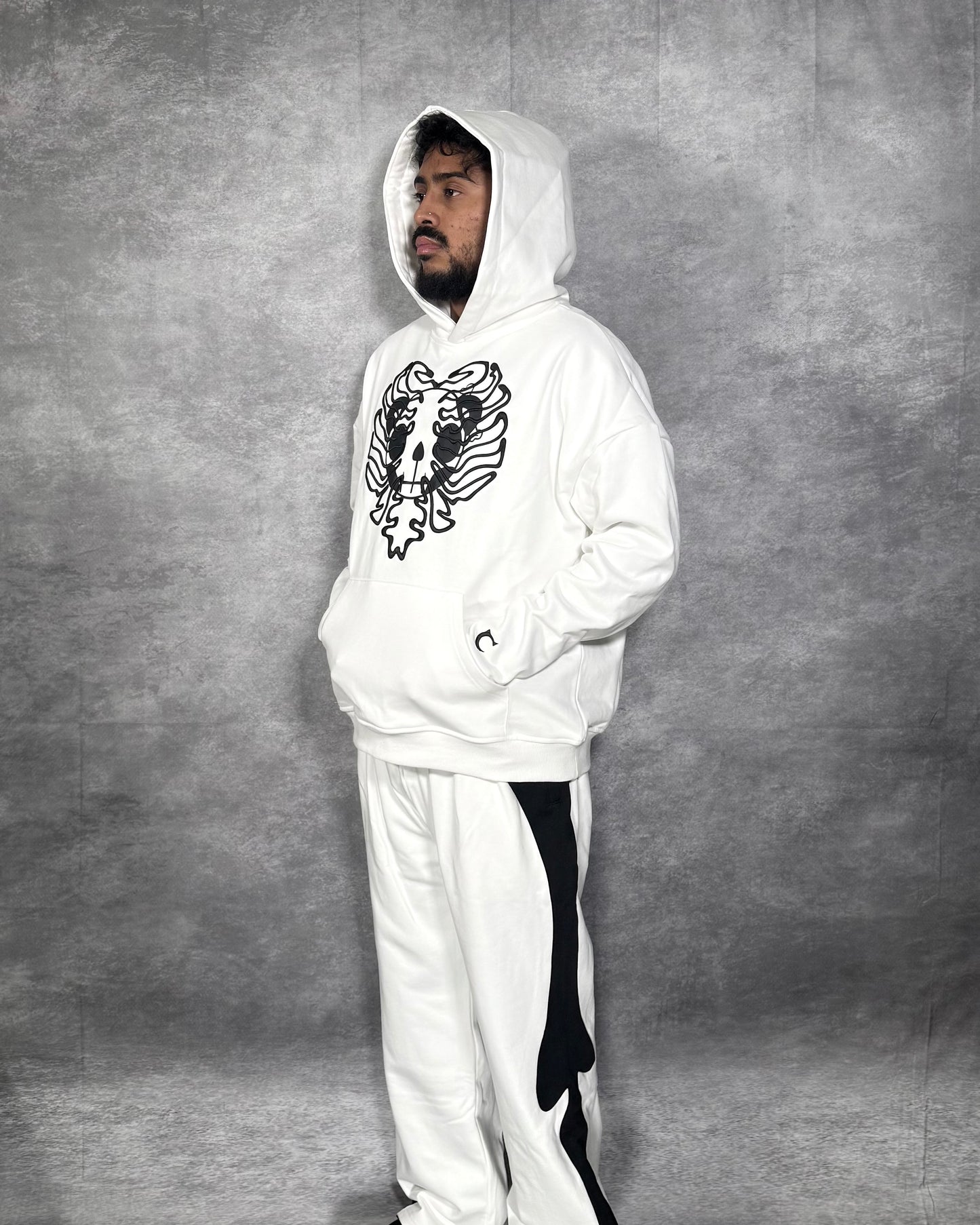 ETERNAL AFFECTION BONE HOODIE - WHITE